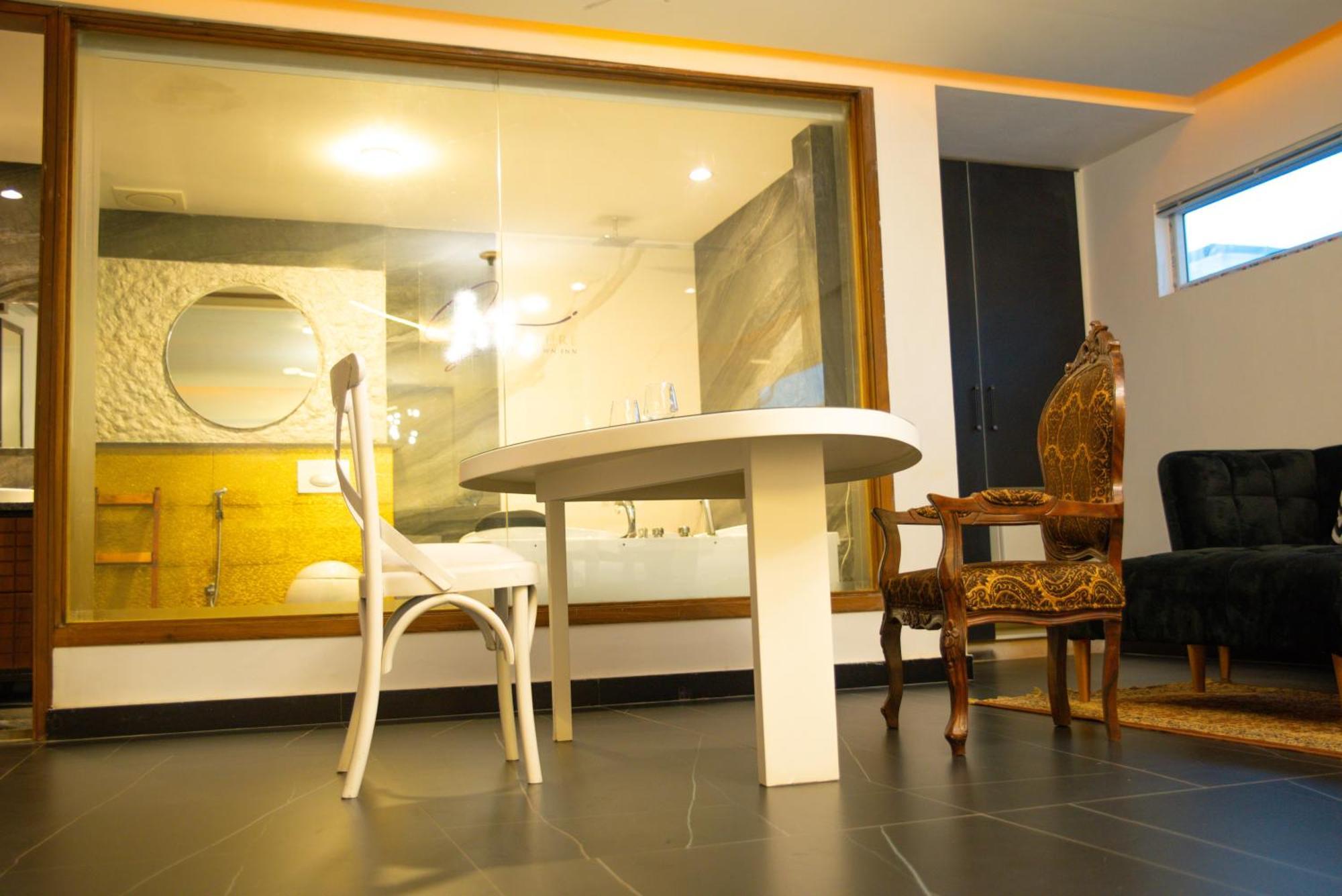 Hotel Crown Inn Karachi Bagian luar foto